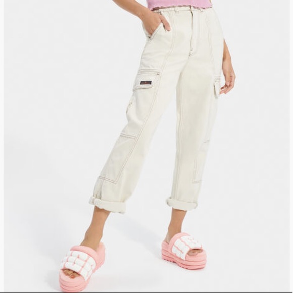 UGG Shoes - UGG Maxi Logo Slide Pink Scallop #7 NO OFFERS